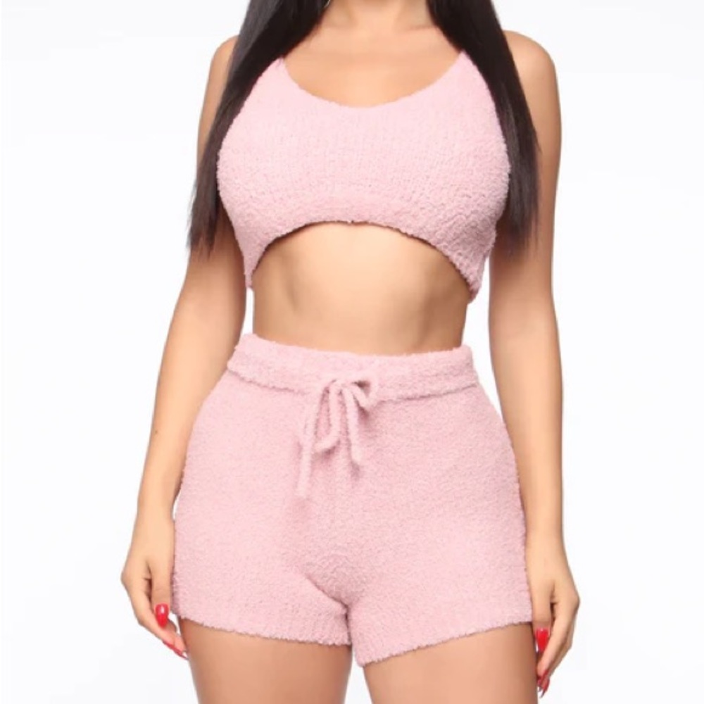 NWT Cozy Knit Pink Lounge Shorts Set